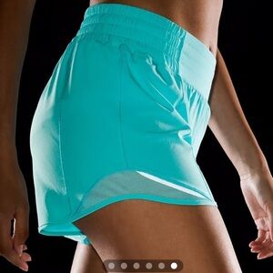 pretty blue/green lulu hotty hot shorts color. color is sold out and not online